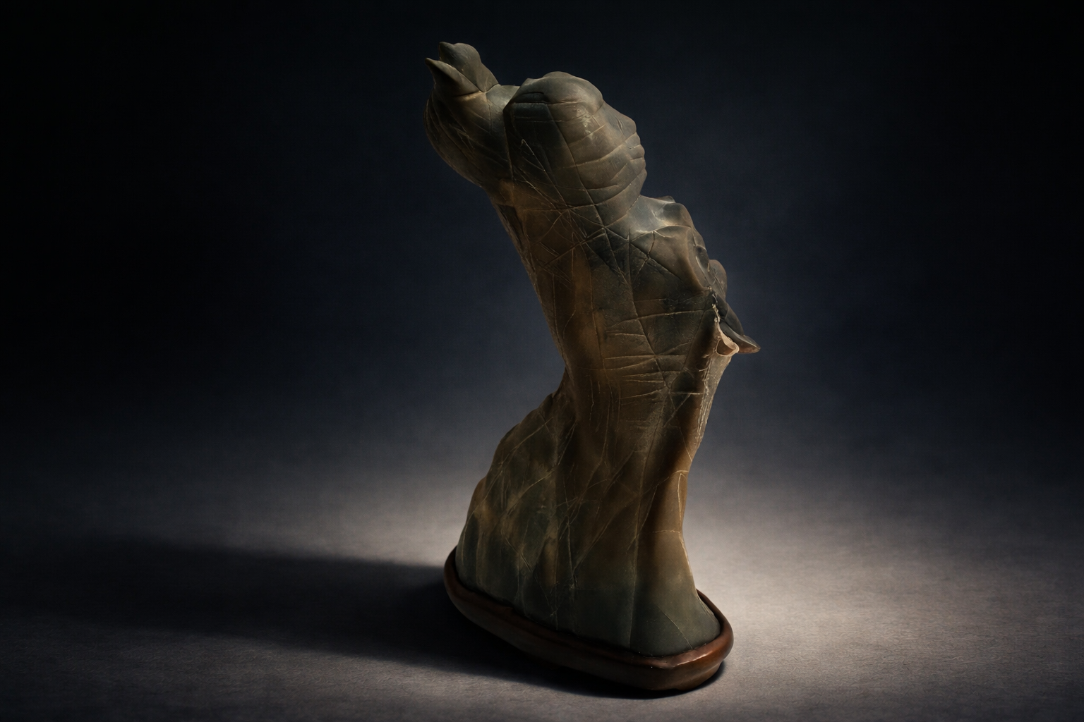 Figura humana o divina / Sugata-ishi / 姿石