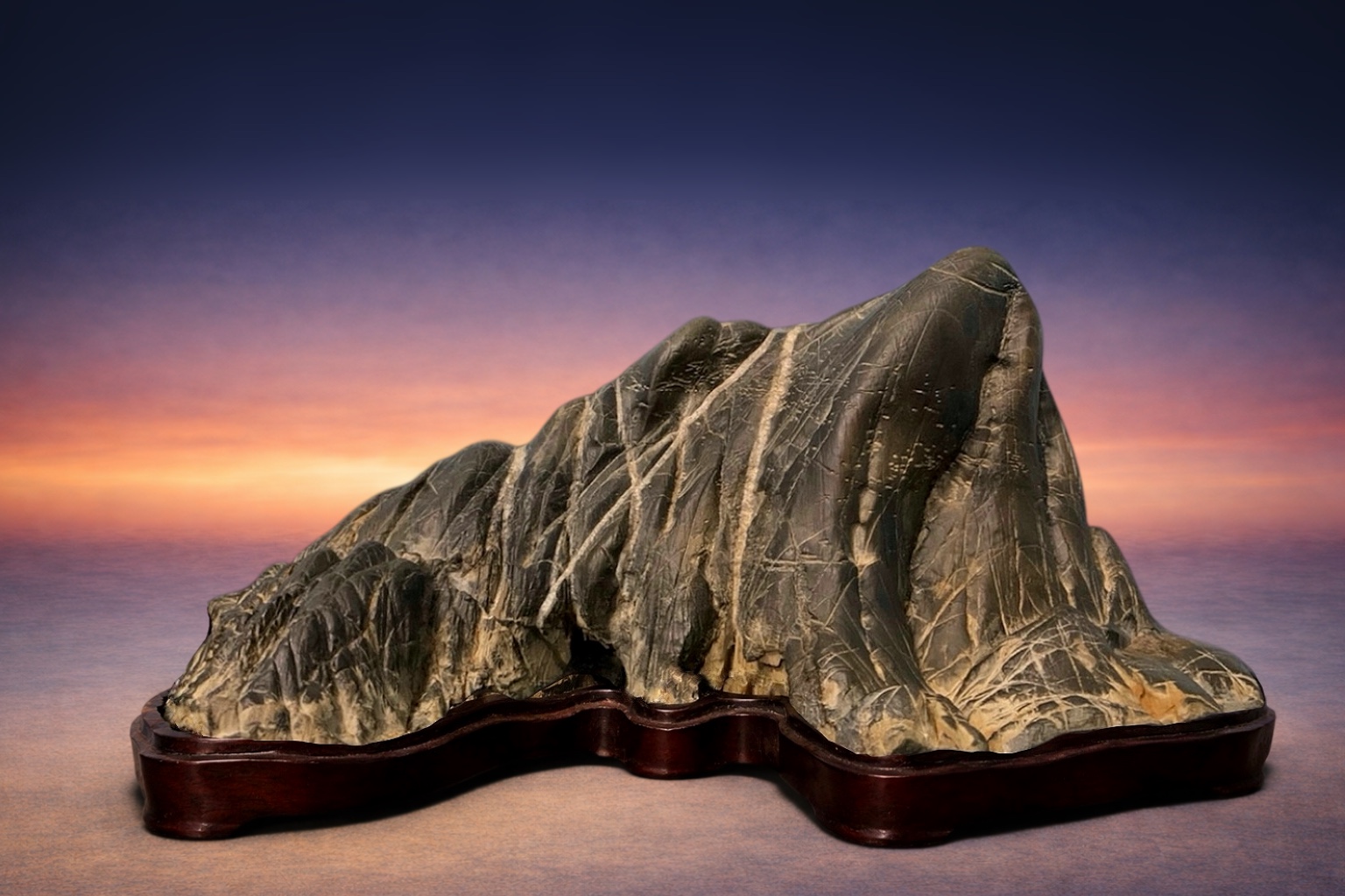 Yamagata-ishi (山形石) / Kinzan-seki (近山石) / Piedra montaña cercana